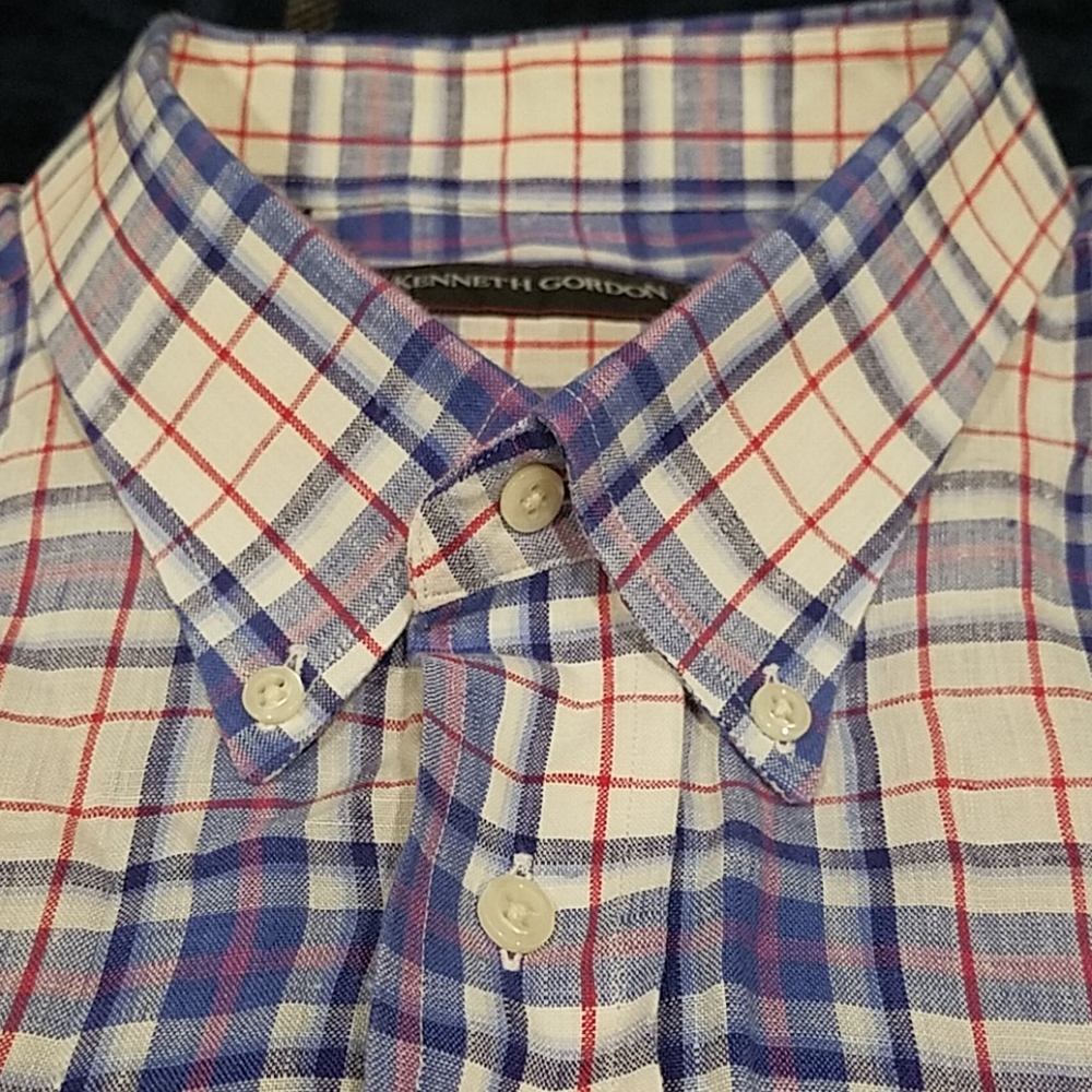 Button down - Picture 3 of 6